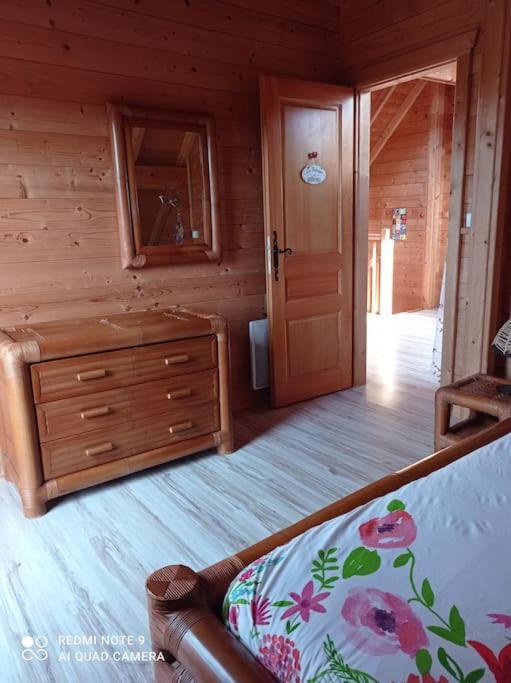 Chalet Familial En Bois A 150 M De La Mer Santec Esterno foto